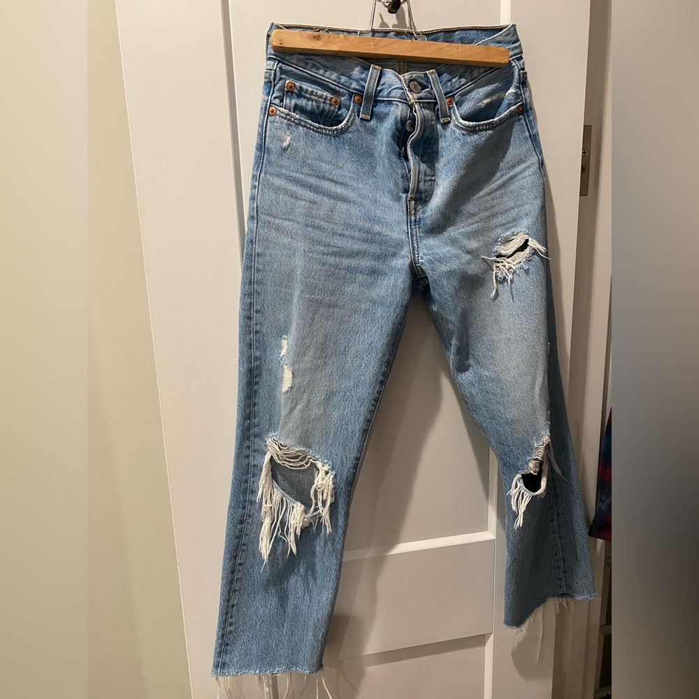 LEVI wedgie straight 25 raw hem ankle